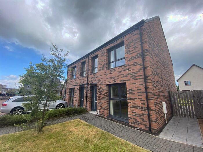 3 Bedroom Semi-Detached House To Rent In Capercaillie Drive, Perth, PH1