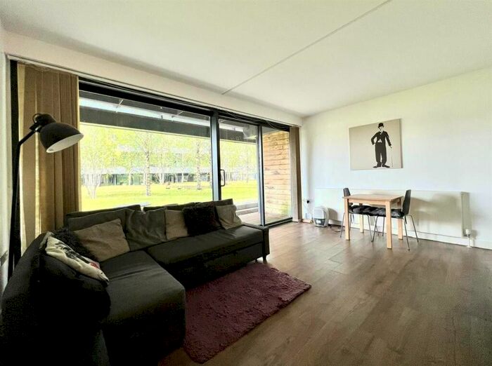 1 Bedroom Flat To Rent In Woodfield Road, Altrincham, WA14