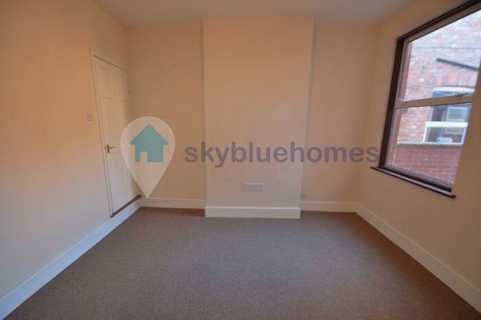3 Bedroom Terraced House To Rent In Epsom Road, Leicester, LE4