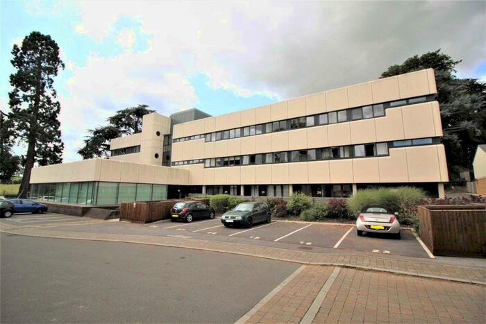 2 Bedroom Flat To Rent In Cedar Court, Malmesbury, SN16