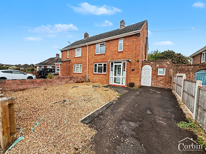 2 Bedroom Semi-Detached House For Sale In Anstey Road, Bournemouth, BH11