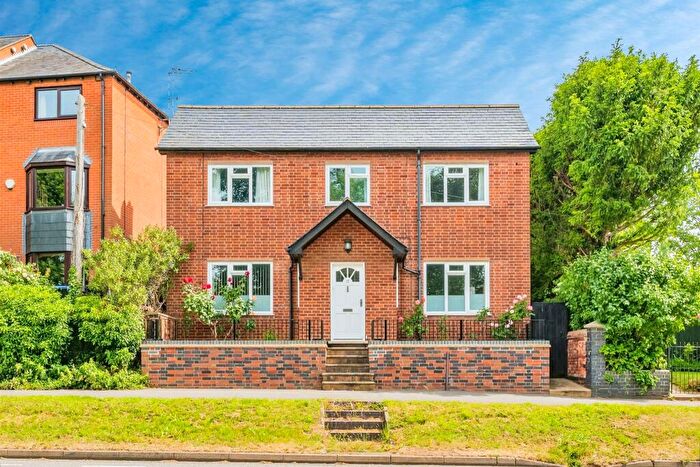 4 Bedroom Detached House For Sale In Leicester Road, Market Harborough, LE16