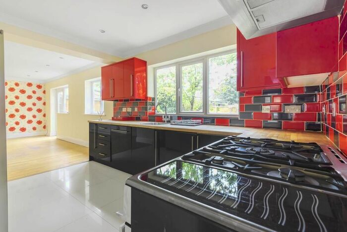 4 Bedroom Semi-Detached House To Rent In Garden Close, Hampton, TW12