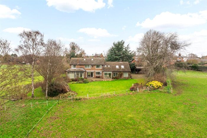 5 Bedroom Detached House For Sale In High Street, Rushton, Kettering, Northamptonshire, NN14