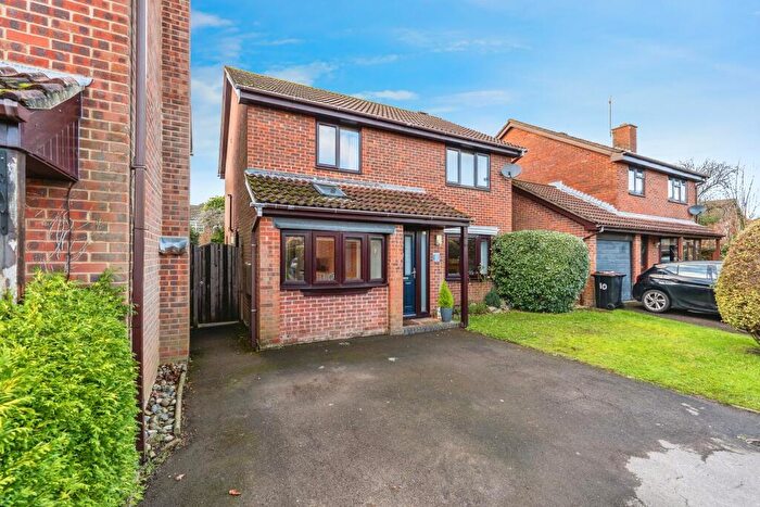 4 Bedroom Detached House For Sale In Maple Gardens, Totton, Southampton, Hampshire, SO40