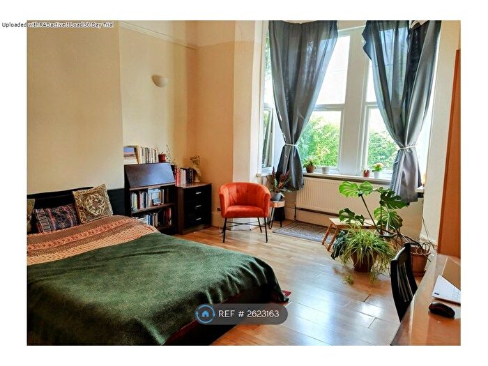 1 Bedroom Flat To Rent In Gleneldon Road, London, SW16