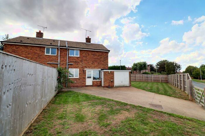 3 Bedroom Semi-Detached House For Sale In Melwood Grange, Epworth, DN9