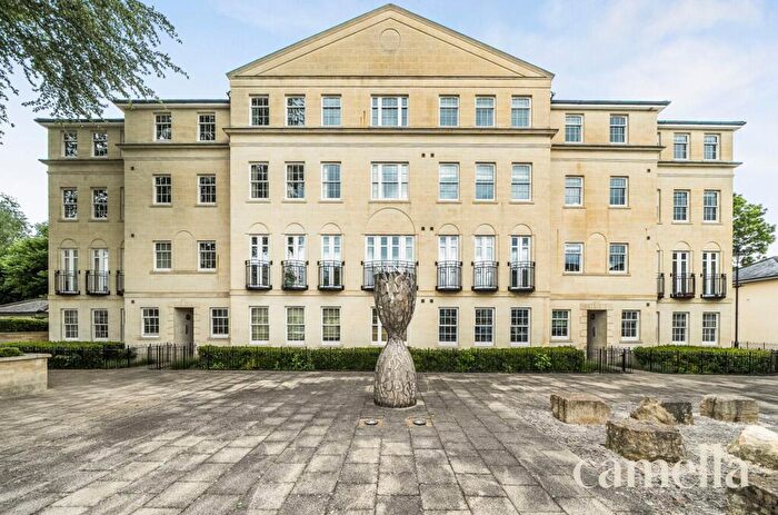 2 Bedroom Flat For Sale In Horstmann Close, Bath, BA1