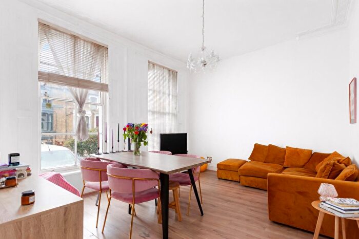 1 Bedroom Flat To Rent In Albion Road, London, N16