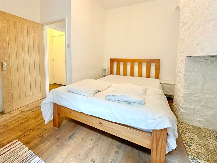1 Bedroom Flat To Rent In King Street, Brixham, TQ5