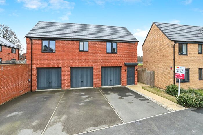 2 Bedroom Detached House For Sale In Sakura Walk, Seacroft, Leeds, LS14
