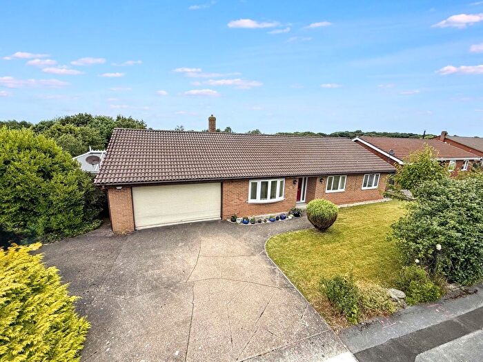4 Bedroom Detached Bungalow For Sale In Askerton Drive, Peterlee, SR8