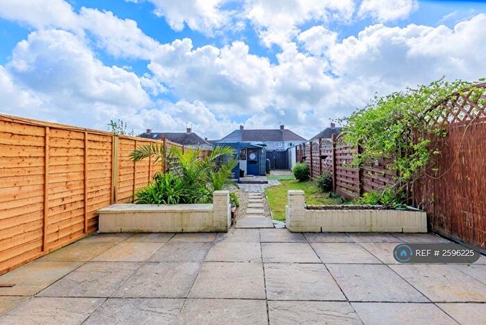 4 Bedroom Terraced House To Rent In Windermere Road, Patchway, Bristol, BS34