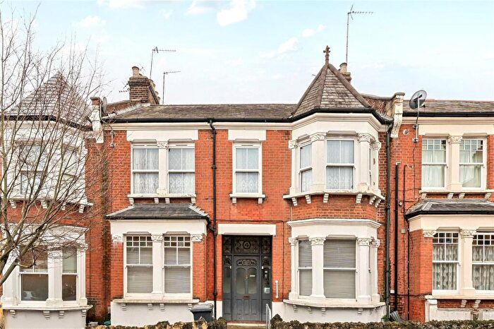 1 Bedroom Flat For Sale In Hatherley Gardens, London, N8