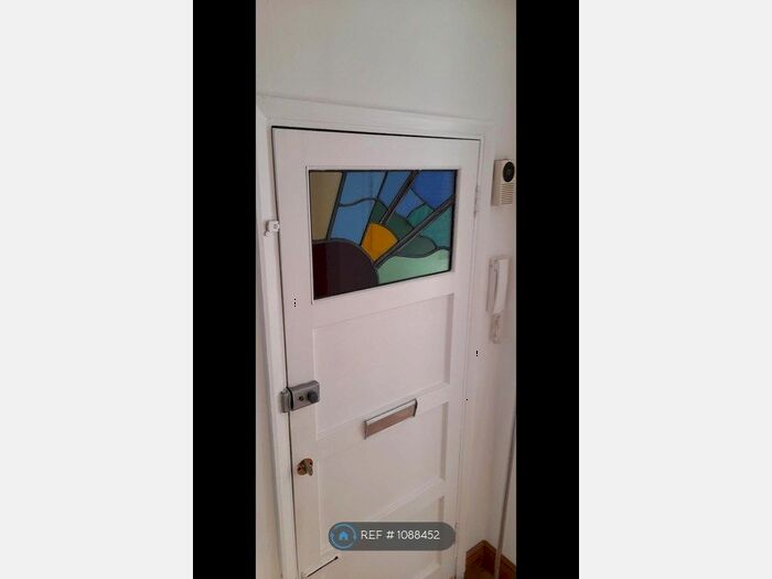 1 Bedroom Flat To Rent In Thornhill Court, Crouch End, N8