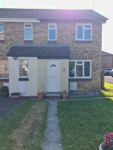 2 Bedroom Property To Rent In Gadshill Drive, Stoke Gifford, Bristol, BS34