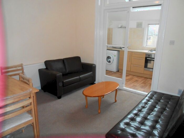1 Bedroom Flat To Rent In Christchurch Road, London, SW2