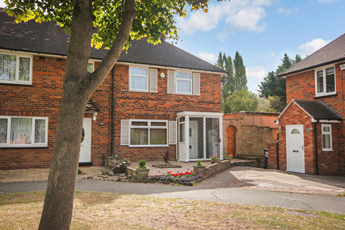 2 Bedroom End Of Terrace House For Sale In Scott Road, Solihull, B92