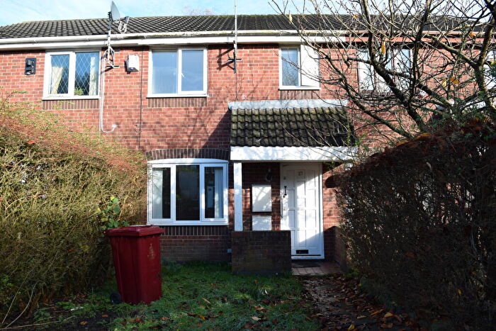3 Bedroom Town House To Rent In Navigation Way, BB1