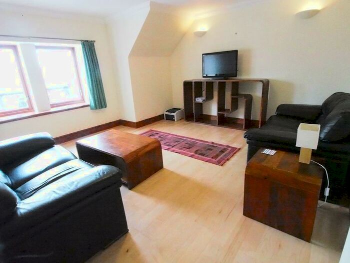 3 Bedroom Flat To Rent In Westburn Road, Aberdeen, AB25