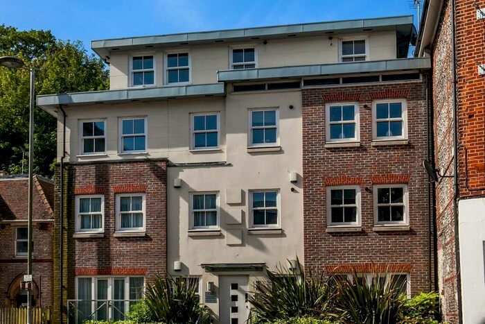 1 Bedroom Apartment To Rent In Carfax House, Sussex Street, Winchester, SO23