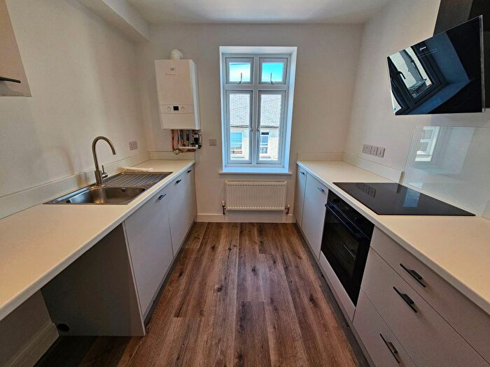 1 Bedroom Flat To Rent In Flat, The Former Club, EX36