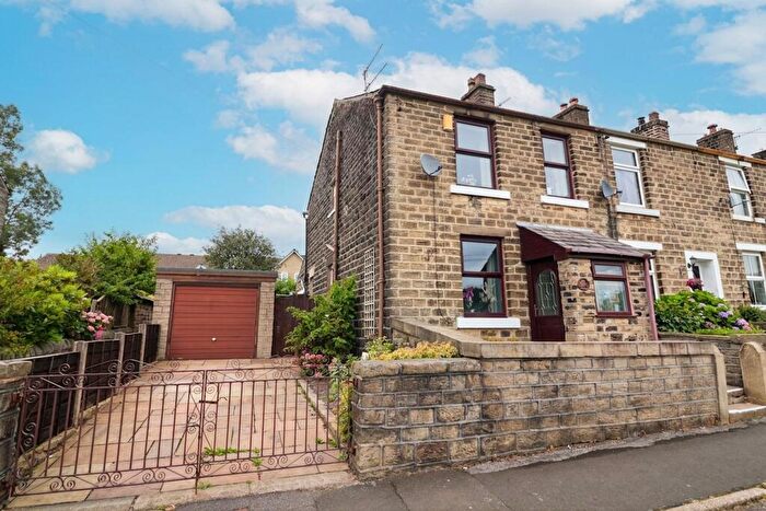 2 Bedroom End Of Terrace House For Sale In Conduit Street, Tintwistle, SK13
