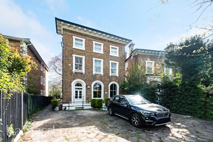 1 Bedroom Flat For Sale In The Waldrons, Croydon, CR0