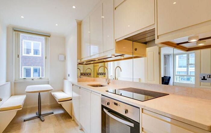 2 Bedroom Flat To Rent In St. Johns Wood High Street, London, NW8