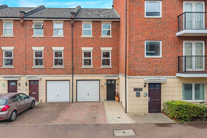 3 Bedroom Terraced House For Sale In Brookbank Close, Cheltenham, GL50