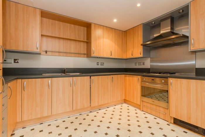 2 Bedroom Flat To Rent In Lady Place, Sutton Courtenay, Abingdon, OX14