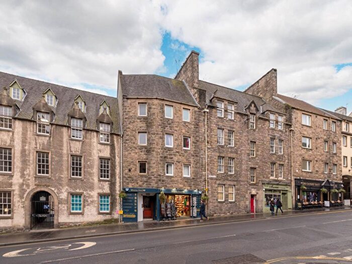 1 Bedroom Flat To Rent In Canongate, Edinburgh, EH8