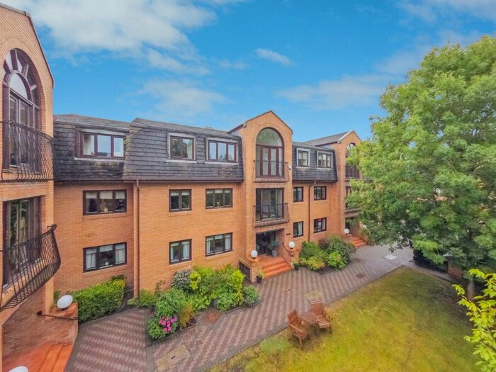 3 Bedroom Flat To Rent In The Beeches, Newton Mearns, Glasgow, G77