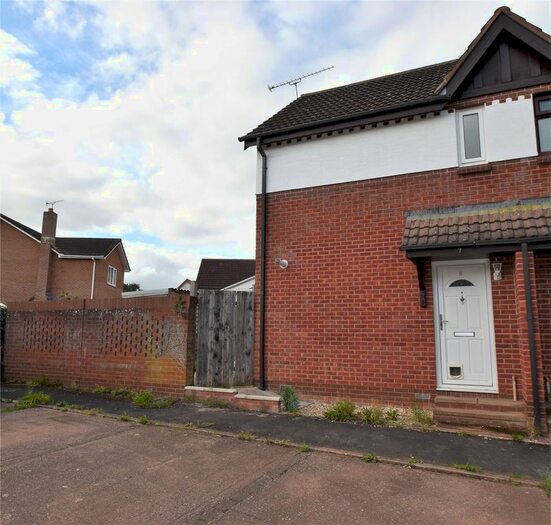 2 Bedroom Terraced House To Rent In Ploudal Road, Cullompton EX15
