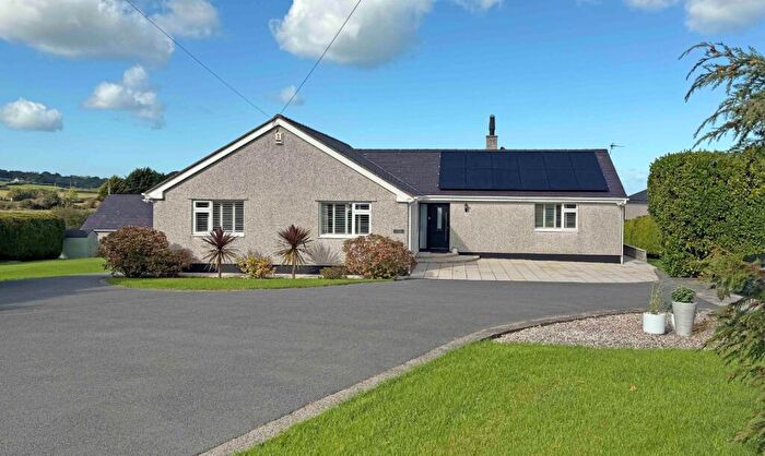 4 Bedroom Bungalow For Sale In Pentraeth, Isle Of Anglesey, LL75