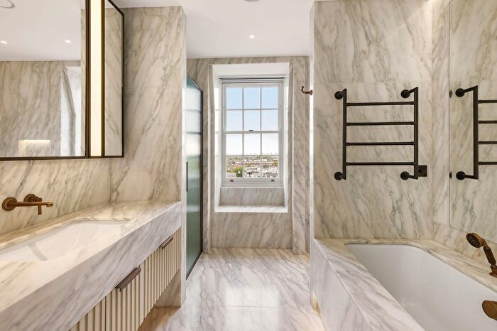 2 Bedroom Flat For Sale In Campden Hill Gate, Duchess Of Bedfords Walk, London, W8