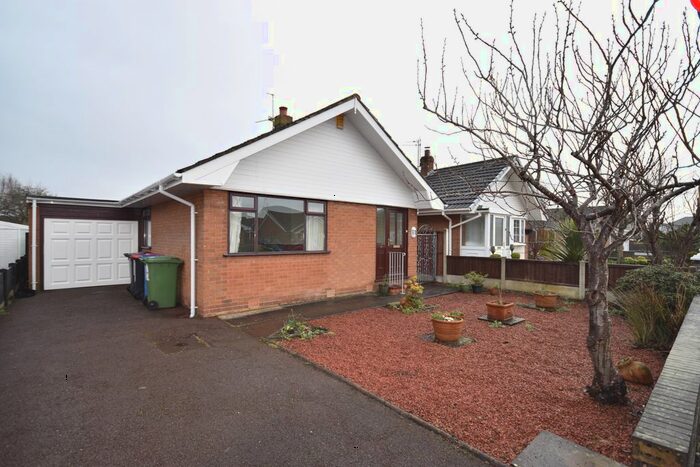 2 Bedroom Detached Bungalow To Rent In Sandicroft Avenue, Hambleton, Poulton-Le-Fylde, FY6