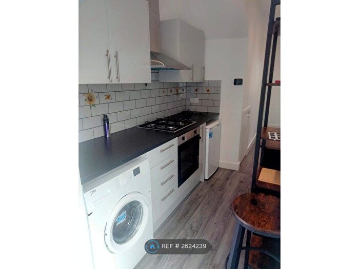 1 Bedroom Flat To Rent In Byron Road, Wealdstone, Harrow, HA3