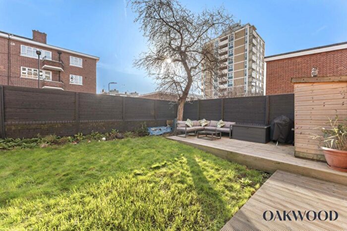 2 Bedroom Flat For Sale In Shakspeare Walk, Shelley House Shakspeare Walk, N16