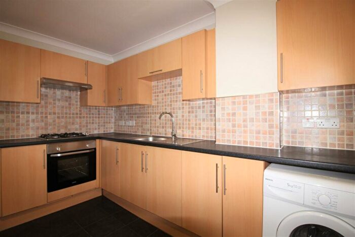 2 Bedroom Apartment To Rent In Hoe Street, Walthamstow, E17