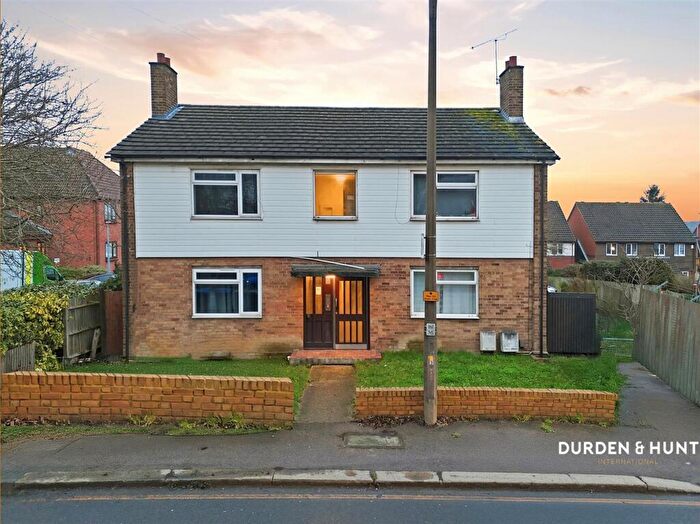 1 Bedroom Apartment For Sale In Albert Road, Buckhurst Hill, IG9