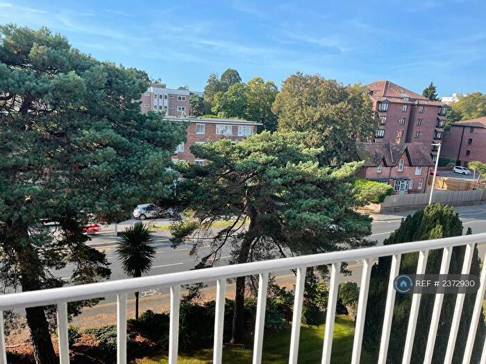 1 Bedroom Flat To Rent In Hollenden, Branksome, Poole, BH12