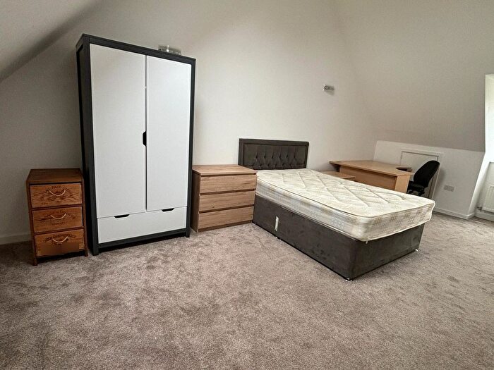 5 Bedroom Terraced House To Rent In Henry Shute Road, Bristol, BS16