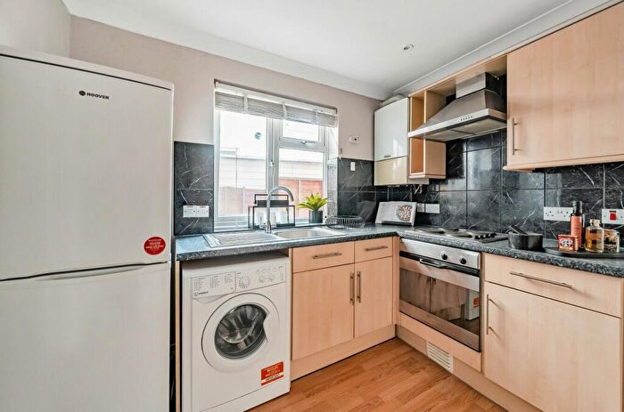 1 Bedroom Flat To Rent In Richmond Road, Southampton, Hampshire, SO15