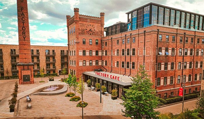 1 Bedroom Flat For Sale In Engineering Mews, Clock Tower House, Heritage Walk, Slough, SL1