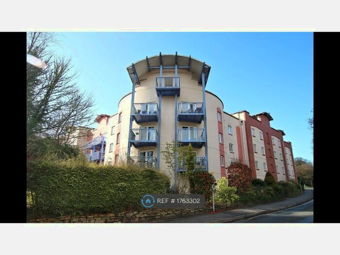 2 Bedroom Flat To Rent In Browns Hill, Penryn, TR10