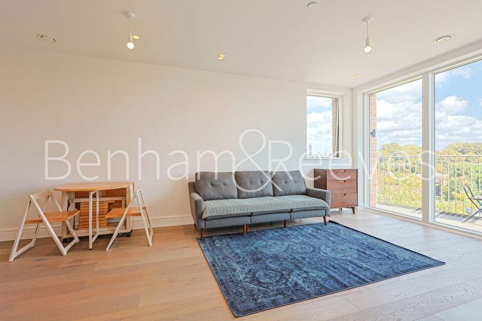 1 Bedroom Flat To Rent In Acton Lane, Chiswick, W4