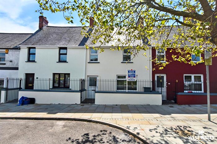 3 Bedroom Terraced House For Sale In Grove Place, Haverfordwest, SA61