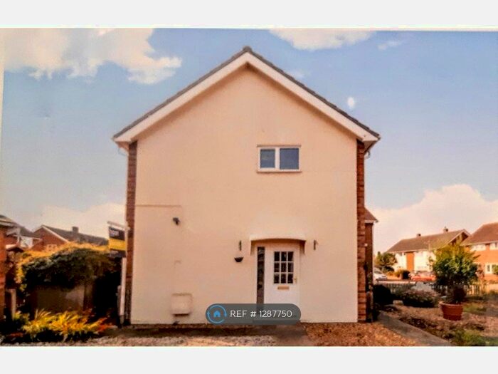 2 Bedroom Maisonette To Rent In Hill Rise, St. Neots PE19