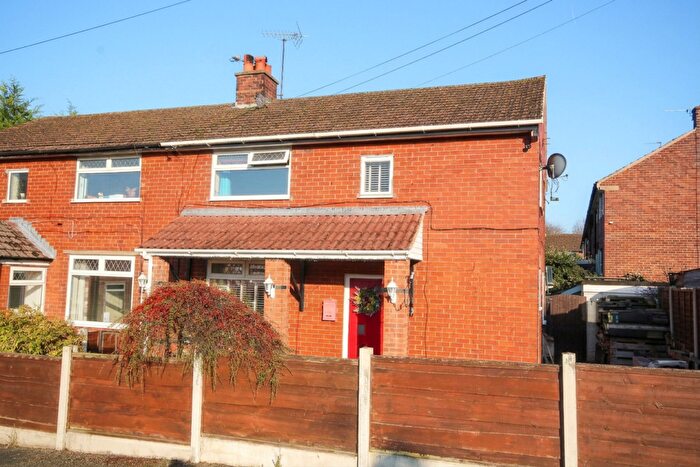 3 Bedroom Semi Detached House For Sale In Farm Road, Weaverham, CW8